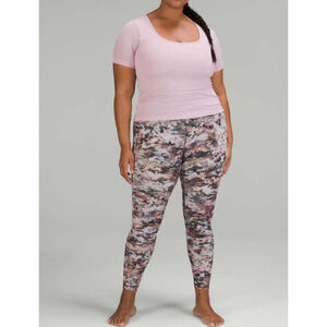 Lululemon Align High-Rise Pant 28"
Future Utopia Multi Sz 10